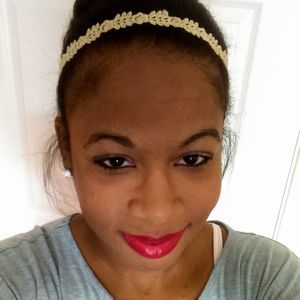 Meet your Posher, Tenisha