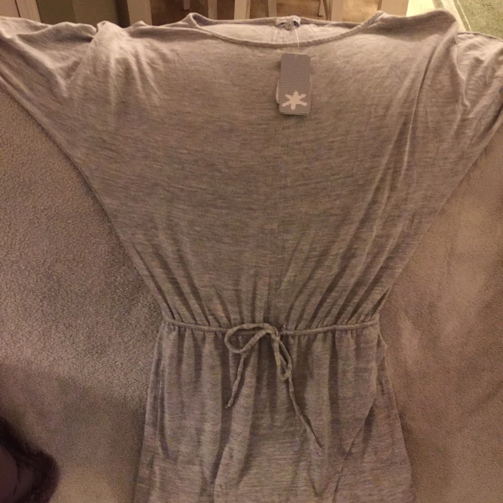 Grey Splendid dress with draw string. New