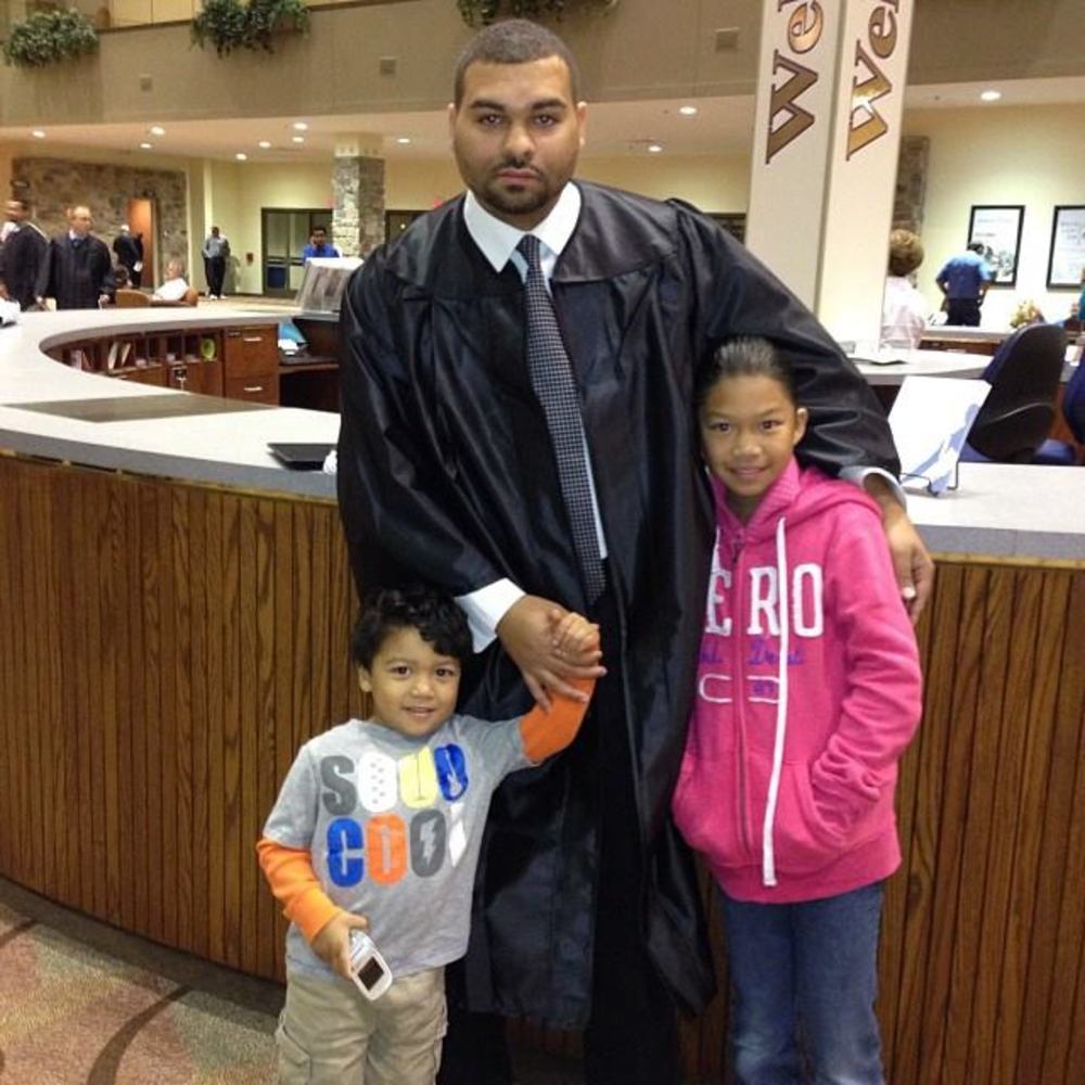 Meet your Posher, Leroyal