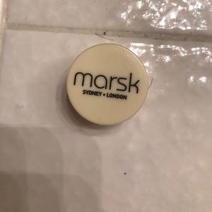 Marsk mineral shadow