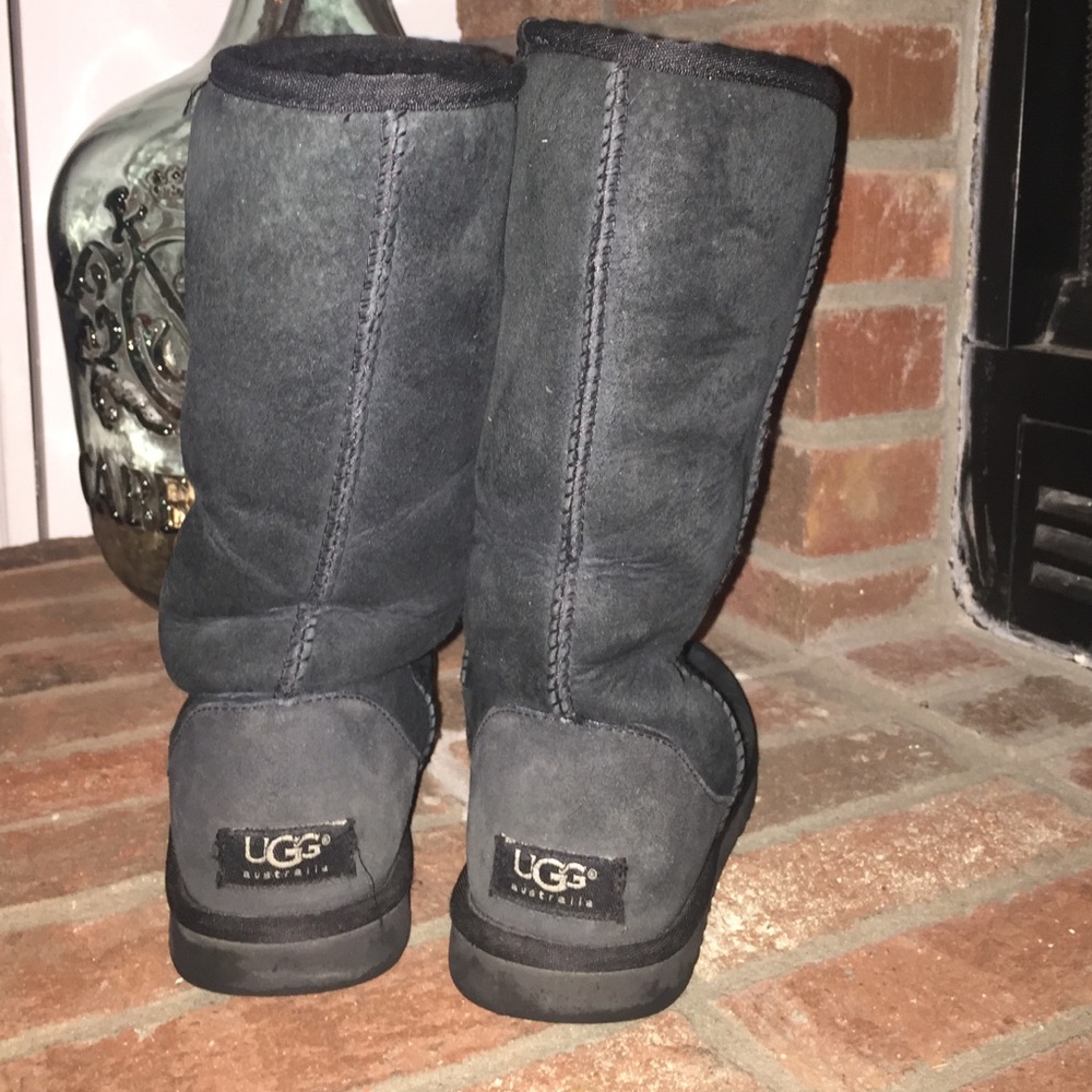 Ugg tall boot