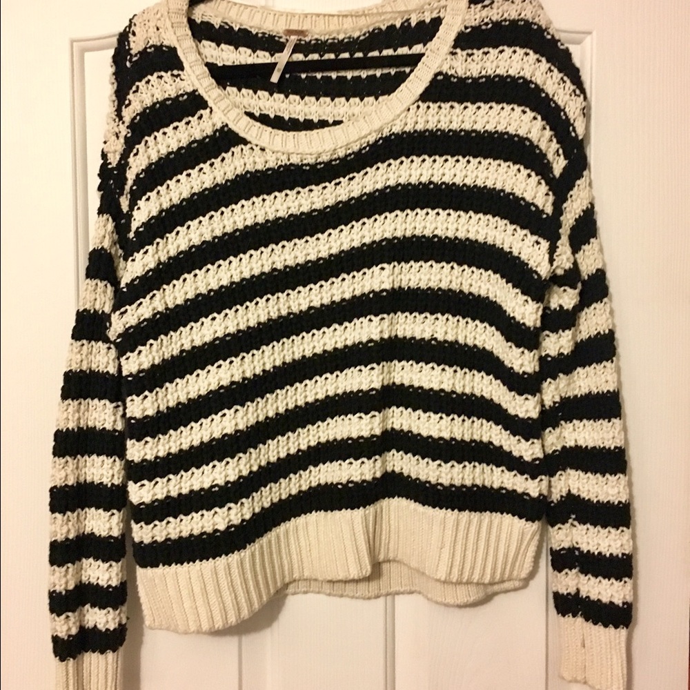 Free People at the beach pullover