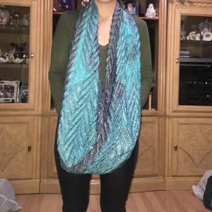 Sparkly blue Scarf