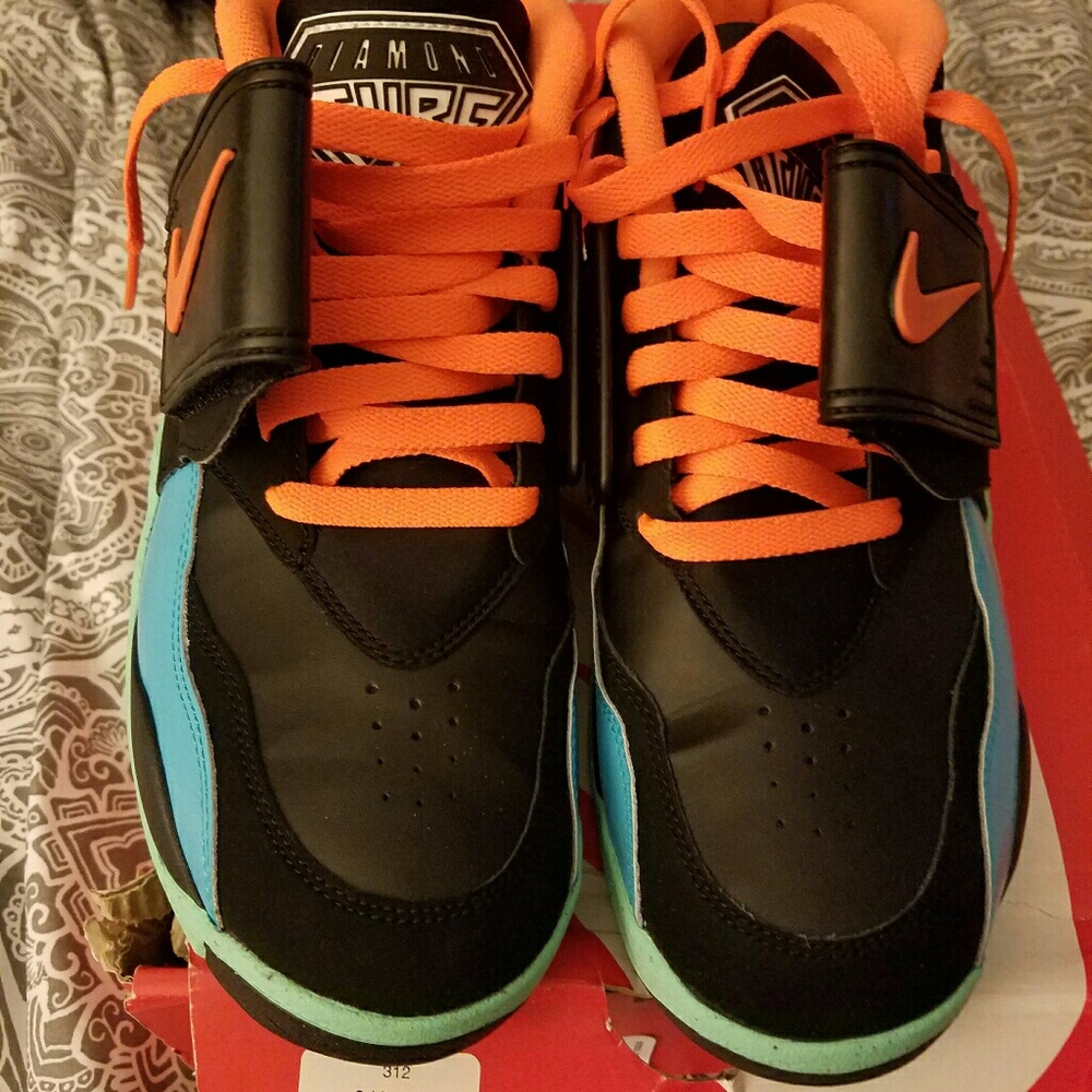 Nike Air Diamond Turf