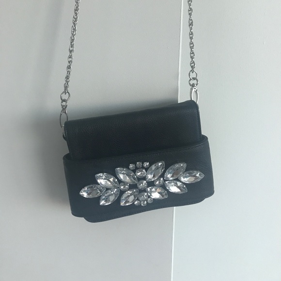 Crystal crossbody or clutch!! 2 in 1 ❤ - Picture 1 of 4
