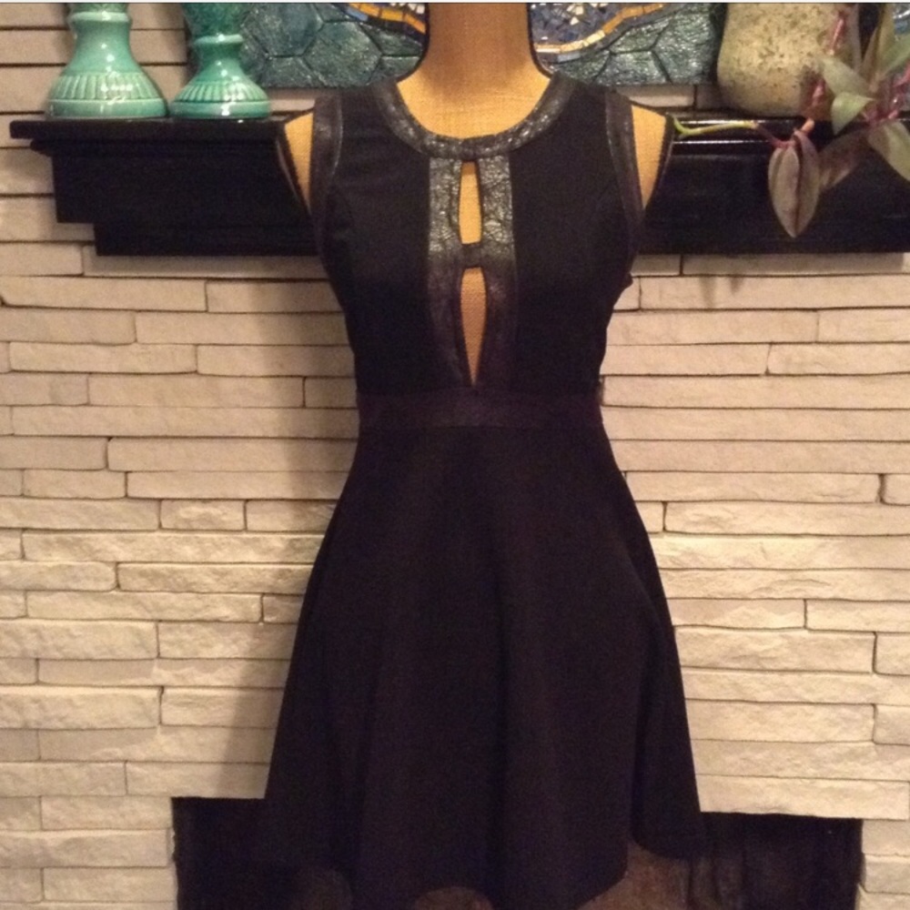 Monteau Short sexy black dress with cut outs