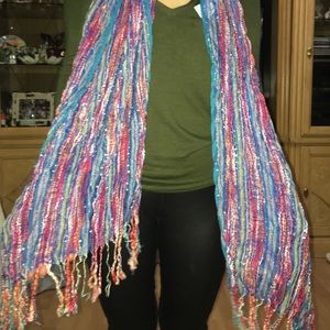 Multi colored fashion scarf