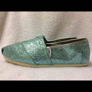 Toms Women's 8.5 Blue Cinderella Shimmer Slip Ons