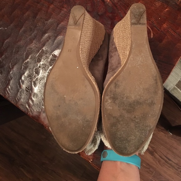 Authentic Prada Wedges- worn once - Picture 4 of 8