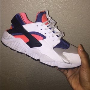 Nike Huaraches Sneakers