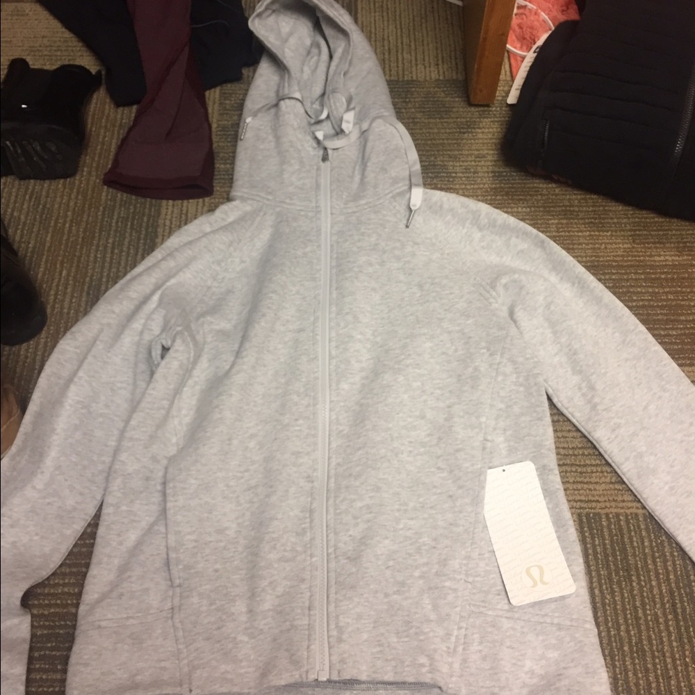 Brand New Lululemon sweatshirt