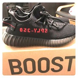 Yeezy Boost 350 v2 NIB Men's 5