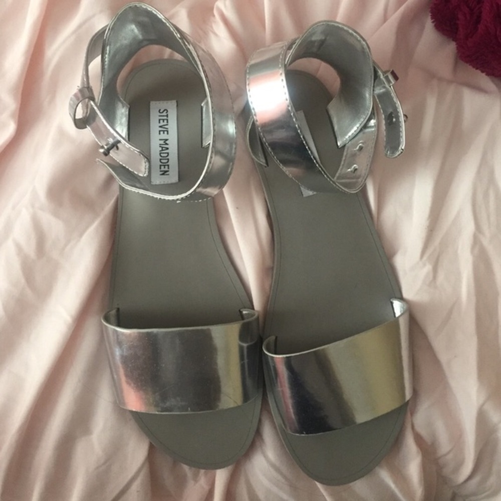 silver steve madden sandals