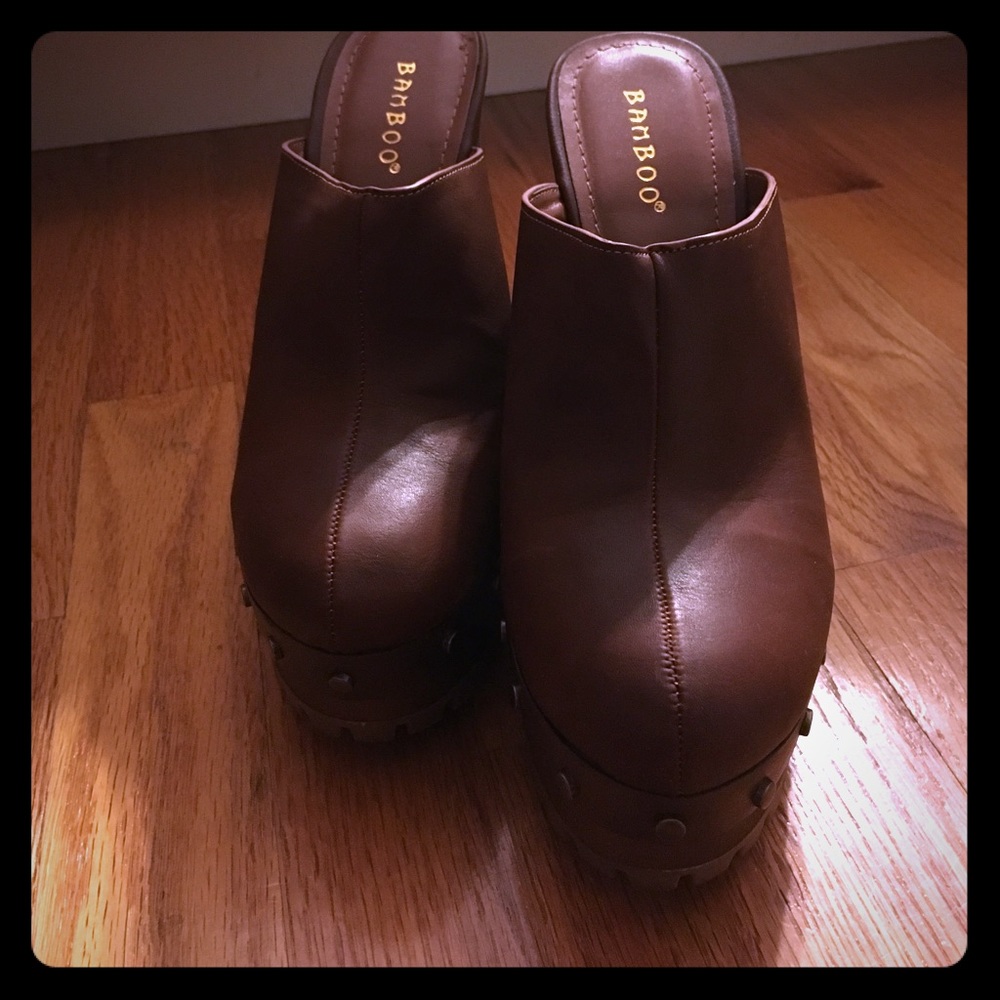 clog heels