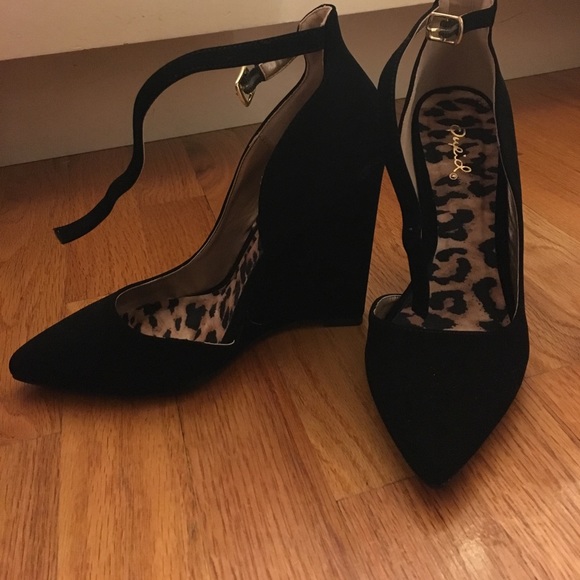 Wedges - Picture 2 of 2