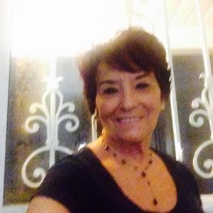 Meet your Posher, Nayoma l.