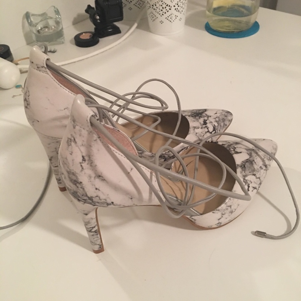 Marble Gianni Bini Wrap Up heels!
