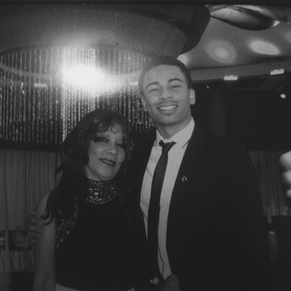 Meet your Posher, Constance - Picture 1 of 1