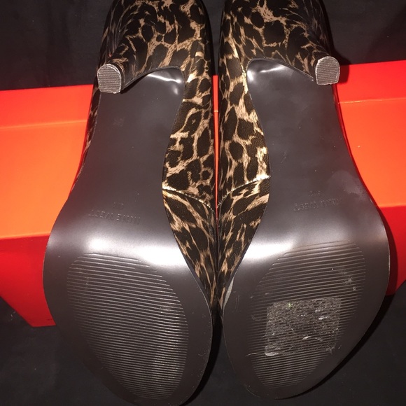 NEW! NINE WEST Animal Print Heels Size: 8M - Picture 5 of 6