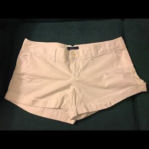 White American Eagle shorts