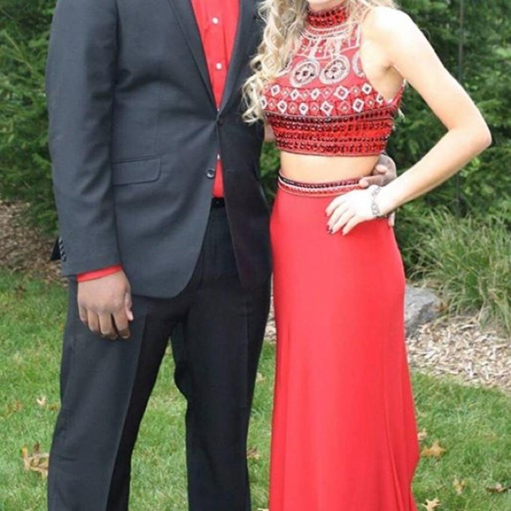 Prom Sherri hill dress