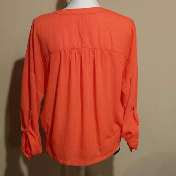 Lightweight fun shirt! - Picture 3 of 3