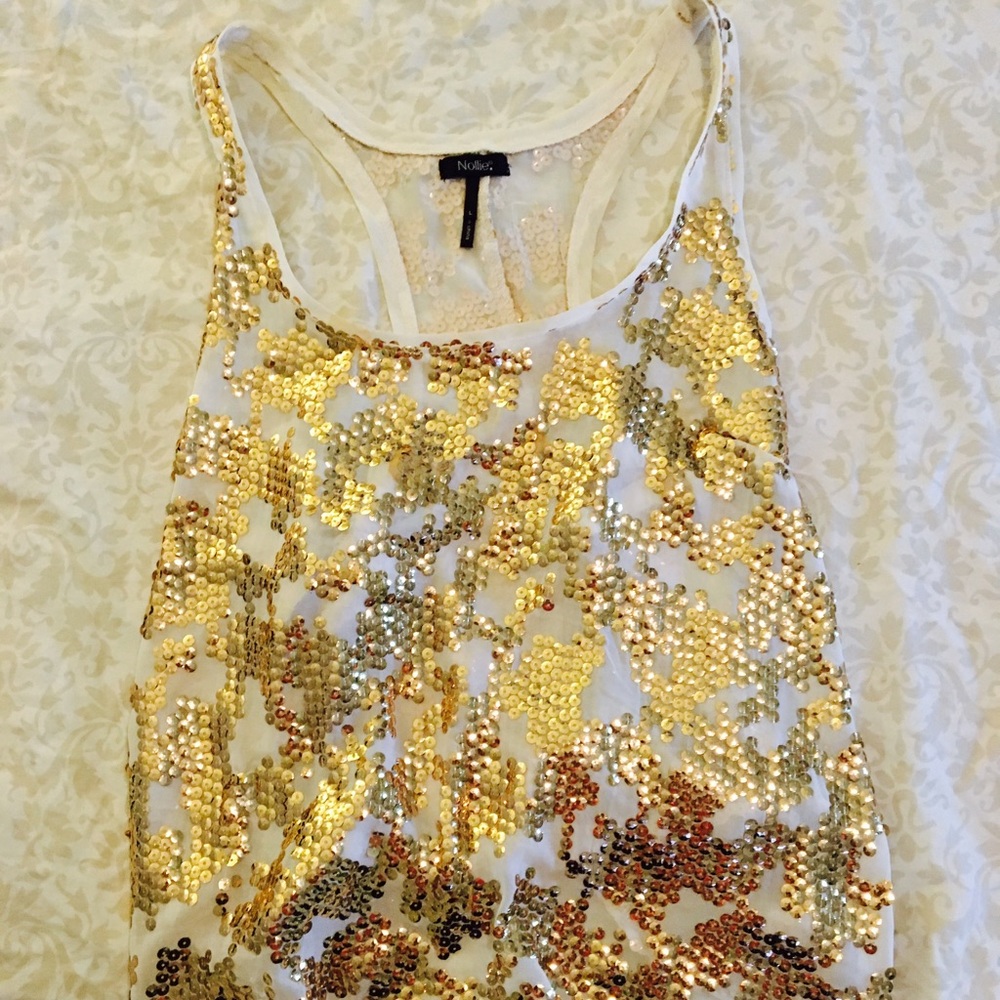 Sequins top!