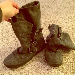 Grey boots