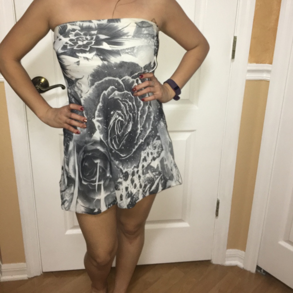 Short dress