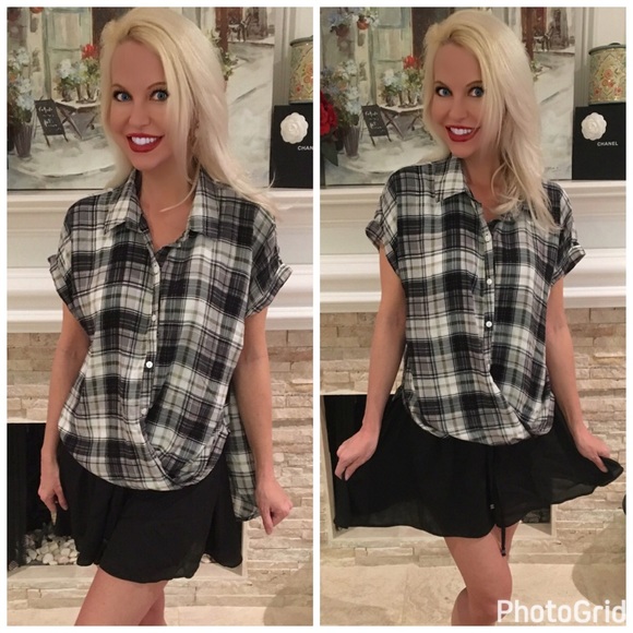 LAST PAIR 💕fully lined silk front tie shorts - Picture 3 of 4