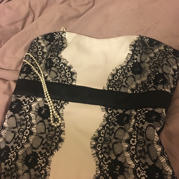 Beautiful Strapless Black and White dress - Picture 2 of 2