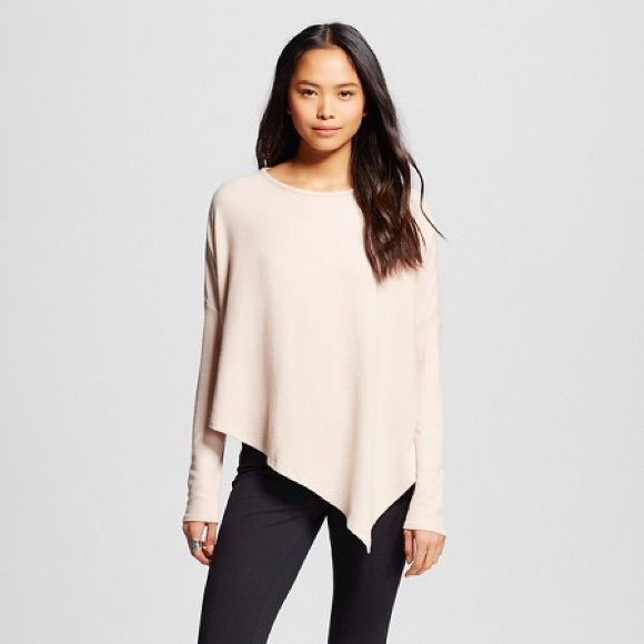 Tops - 🎊 HP 🎊Asymmetrical pull over sweater