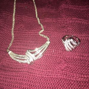 Beautiful Necklace + Ring Set!!