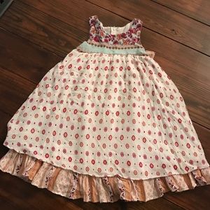 Counting Daisy's 4t dress