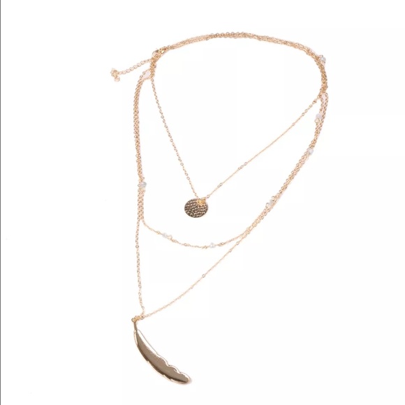 1 Day Sale❣️ New ✨ Leaf Layered Necklace 😍✨ - Picture 6 of 6