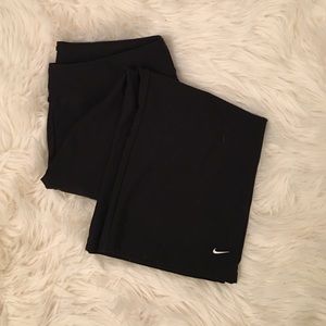 Nike DryFit Capris