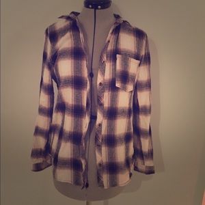 Women's 100% cotton button down