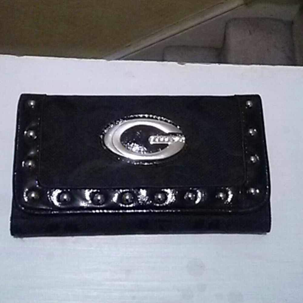 Guess wallet