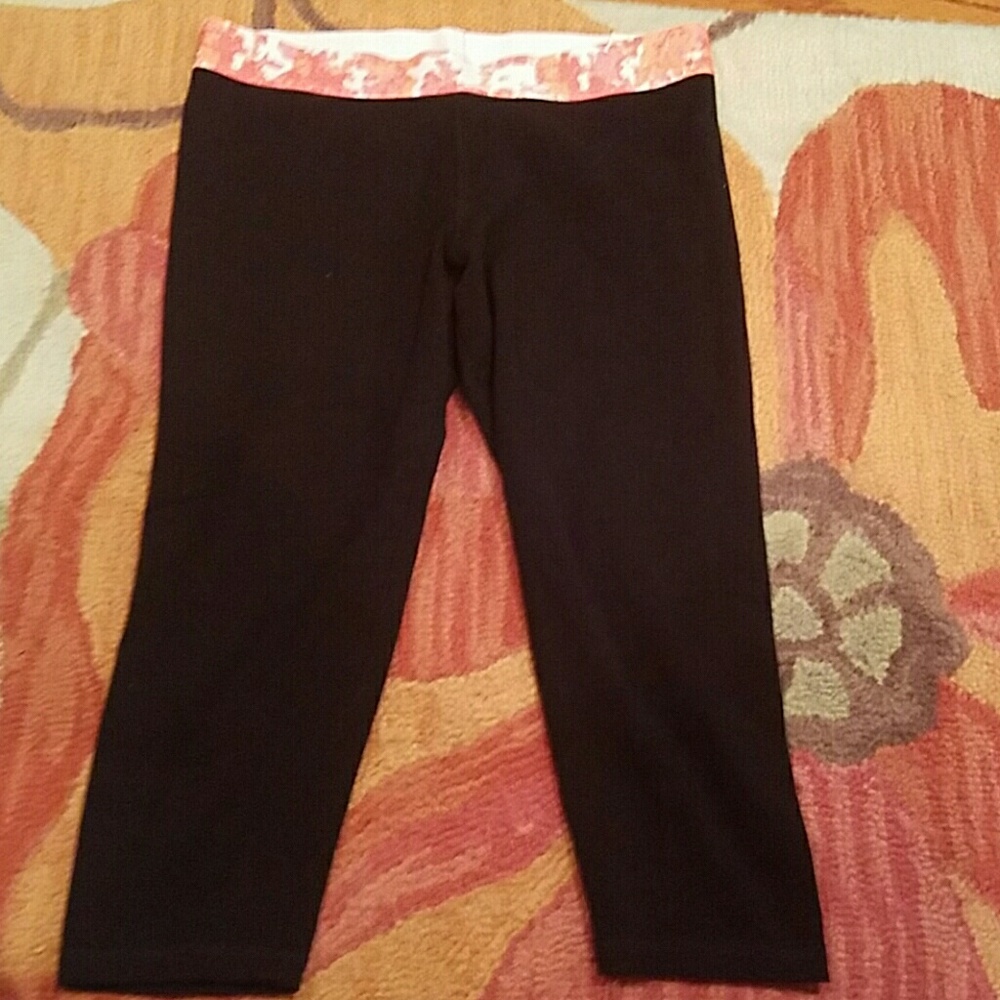 Capri workout pants