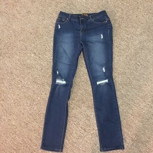 ❤️Distressed Jeans❤️