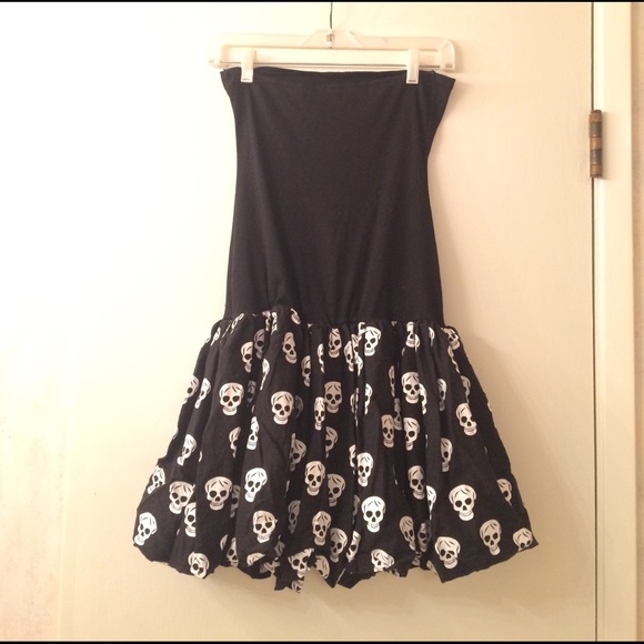 Strapless Skull Dress w/ Hand Beading and Sequins - Picture 7 of 7