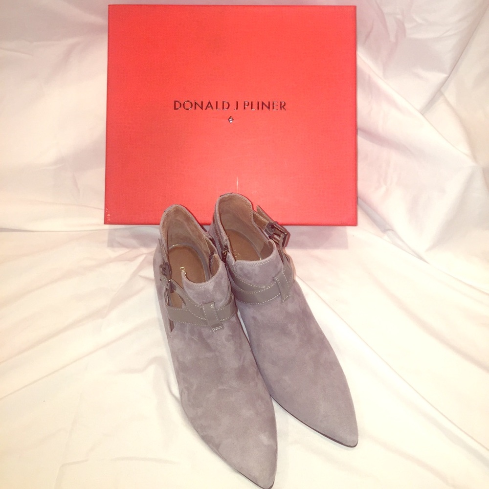 🆕 Donald J Pliner Gray Leather Suede Boot - Picture 2 of 5