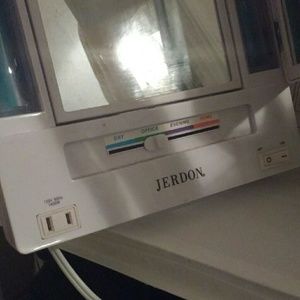 Jerdon Makeup - Desktop Makeup Mirror - 4 Light Settings + Outlet! Jerdon Makeup - Desktop Makeup Mirror - 4 Light Settings + Outlet!