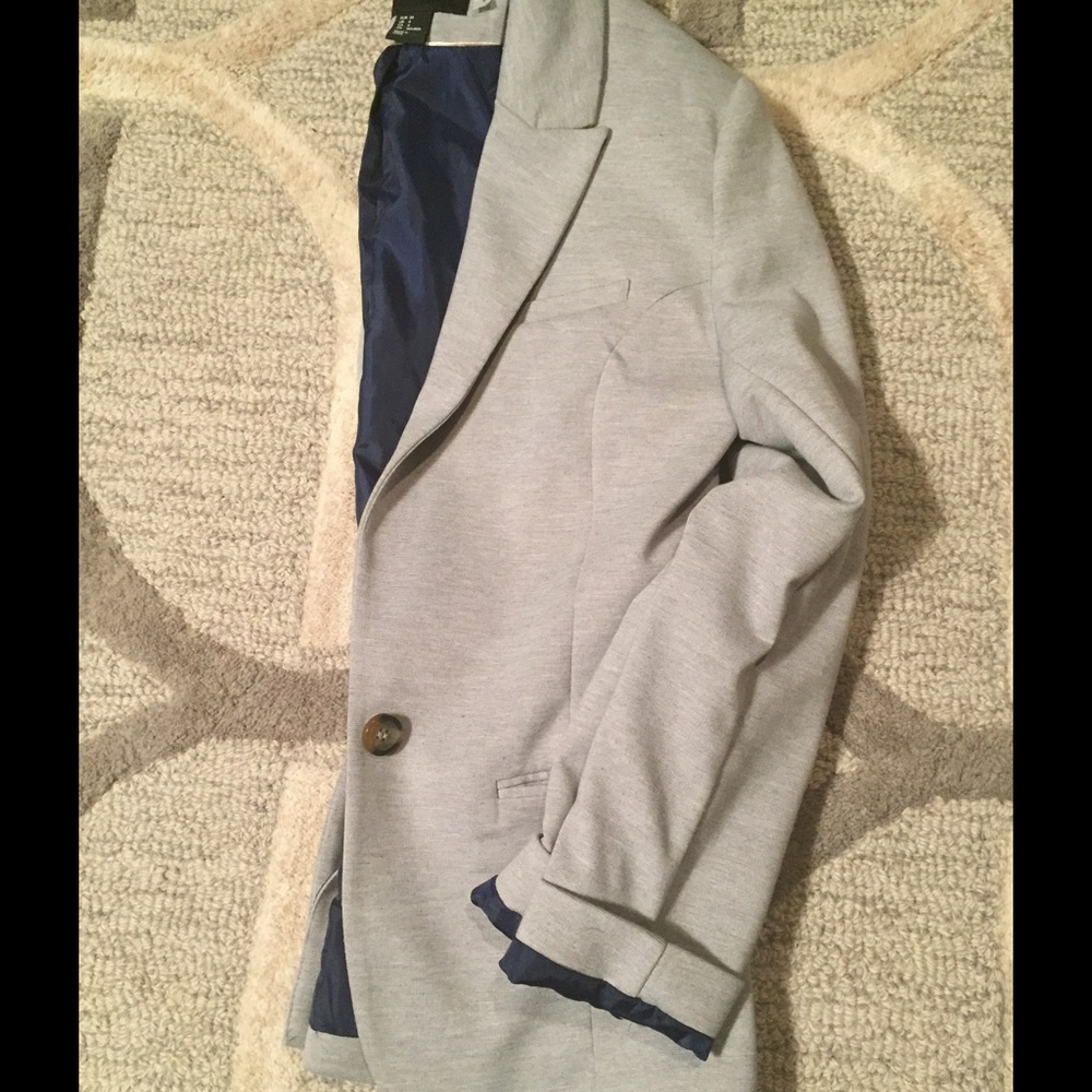 Light gray blazer