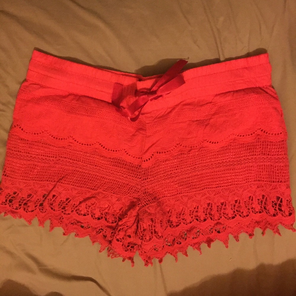 Knit design shorts. Silky ribbon.