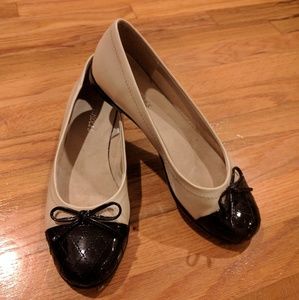Aerosole black & white ballerina toe cap shoes.