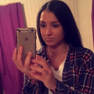 Meet your Posher, Briana