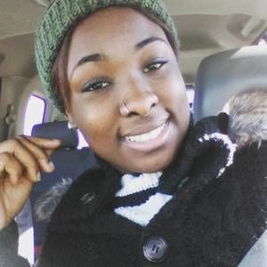 Meet your Posher, Olivia