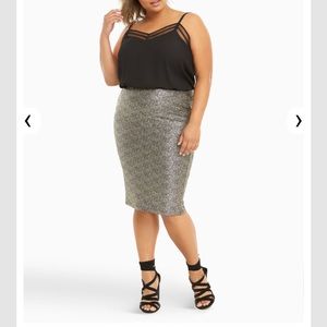 torrid Skirts - Torrid pencil skirt metallic gold and black torrid Skirts - Torrid pencil skirt metallic gold and black