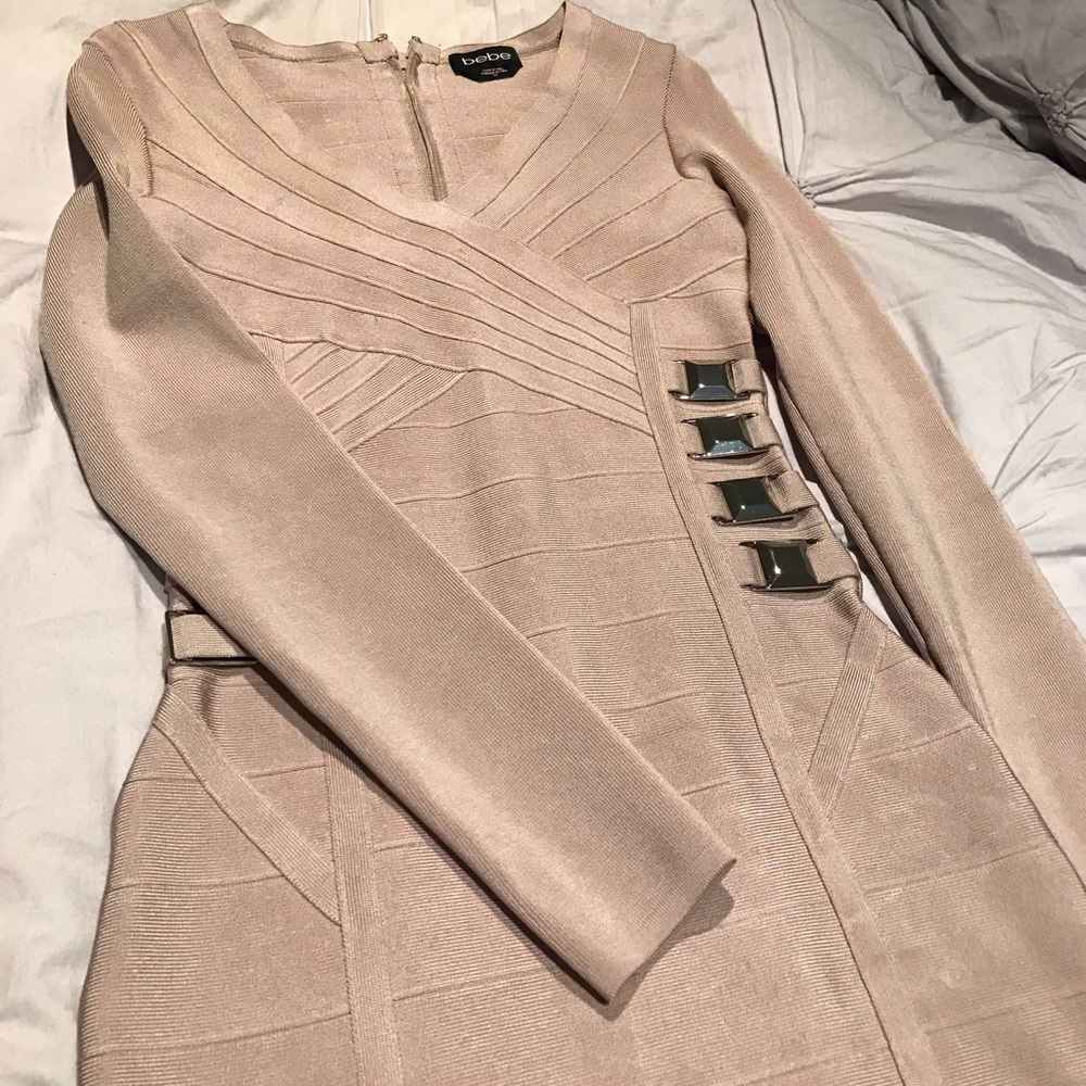 Dress - Picture 3 of 3